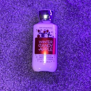 bath and body work( winter candy apple-8fl oz)